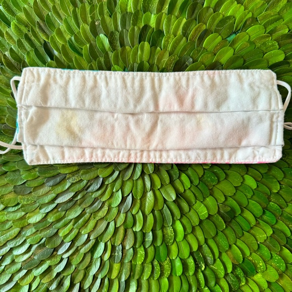 Lilly Pulitzer “Beach Please” Fabric Mask – Rare HTF Print – Homemade – EUC - Picture 4 of 5